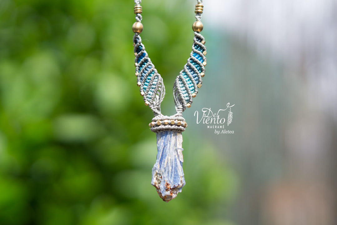 Colgante ALAS con Cianita azul