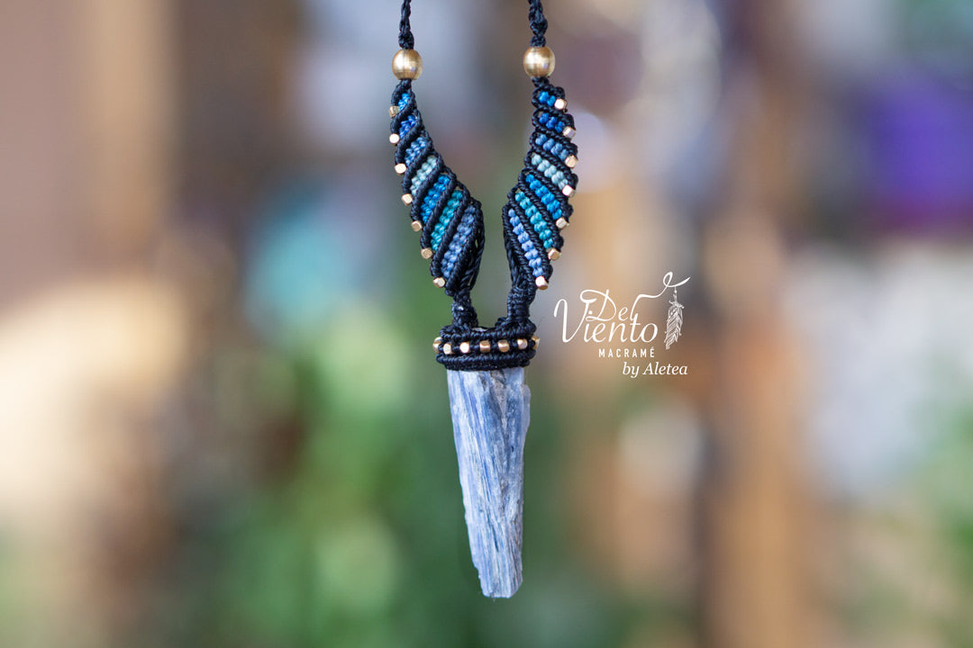 Colgante ALAS con Cianita Azul