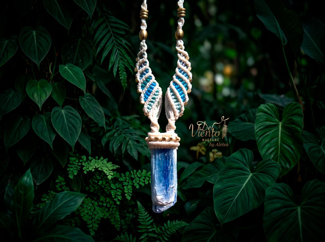 Colgante ALAS con Cianita Azul