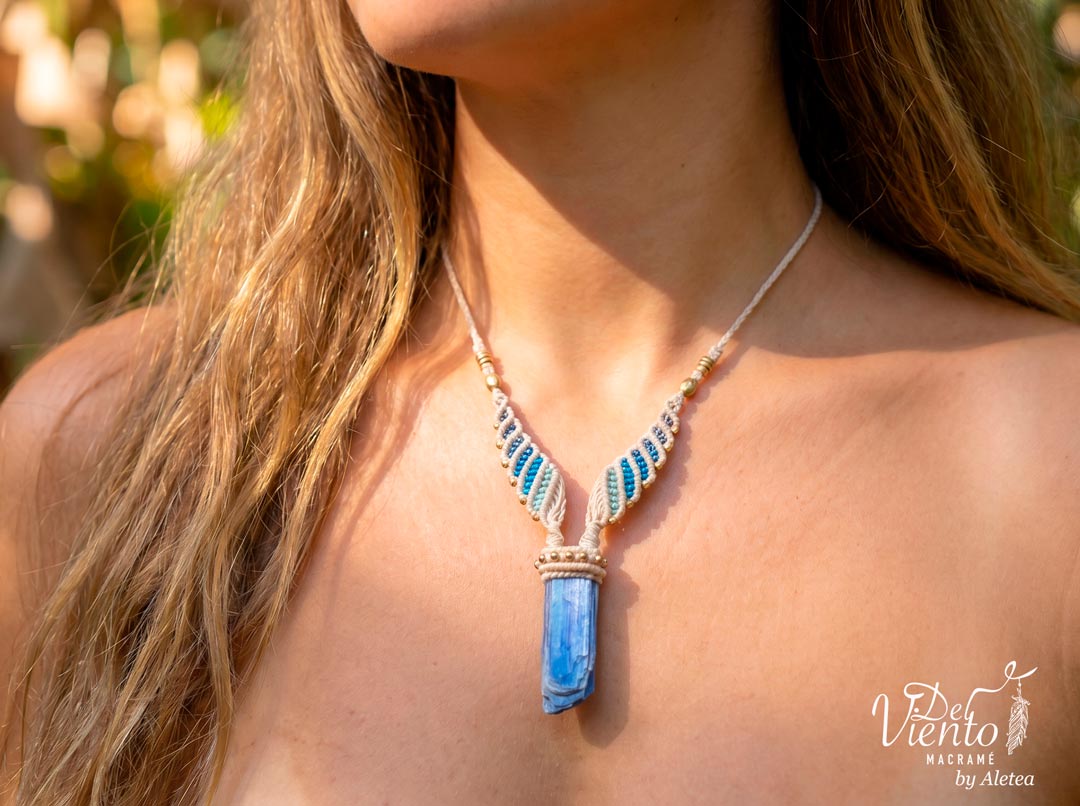 Colgante ALAS con Cianita Azul