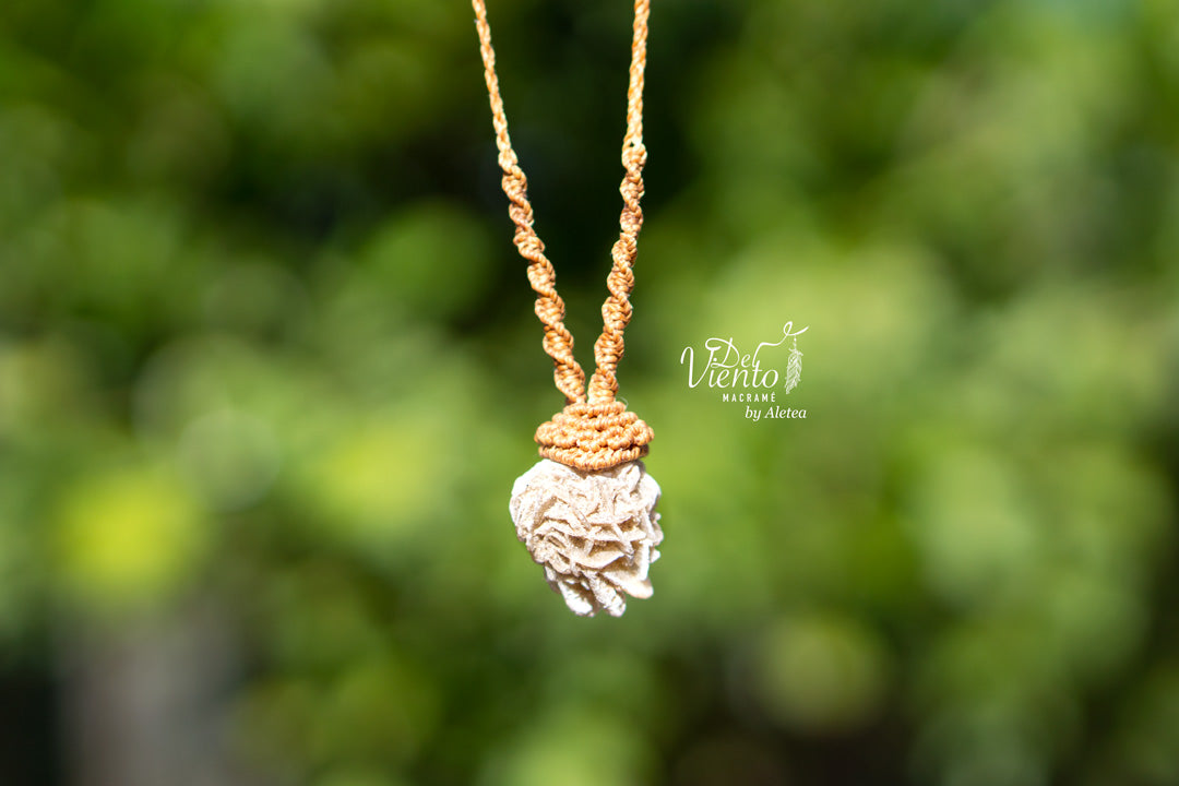 Colgante con Rosa del Desierto