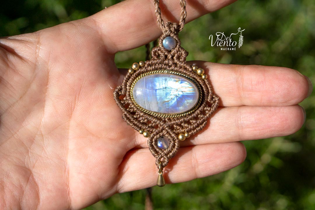 Colgante ALMA con Piedra Luna
