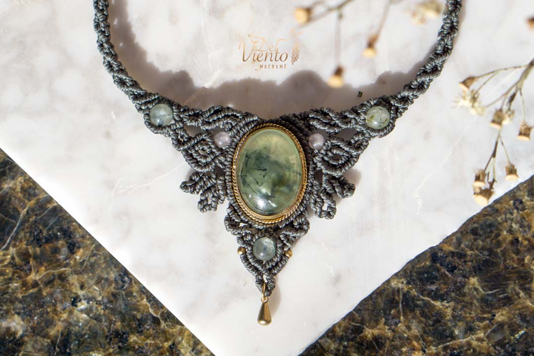 Collar AURA con Prehnita