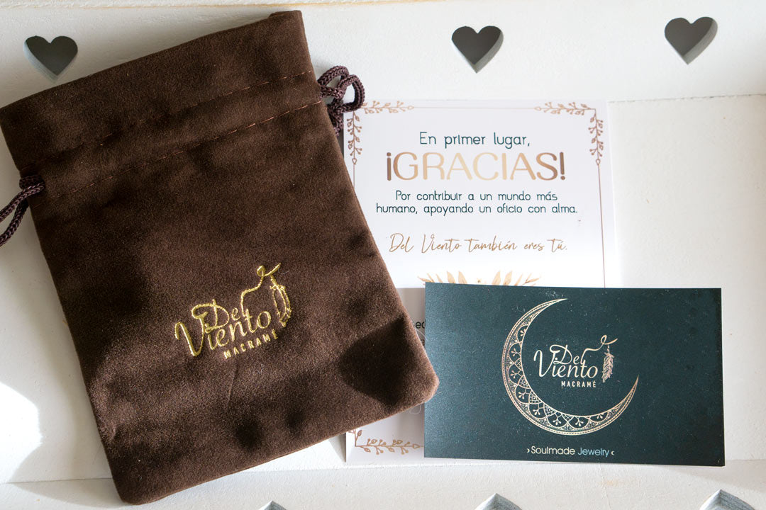 Bolsita de terciopelo Del Viento macramé ♥