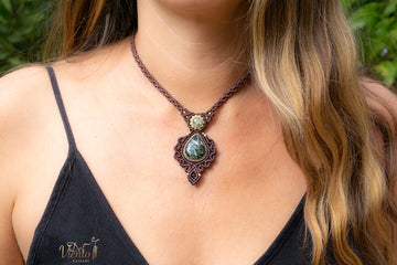 Collar GEA con Serafinita y prehnita