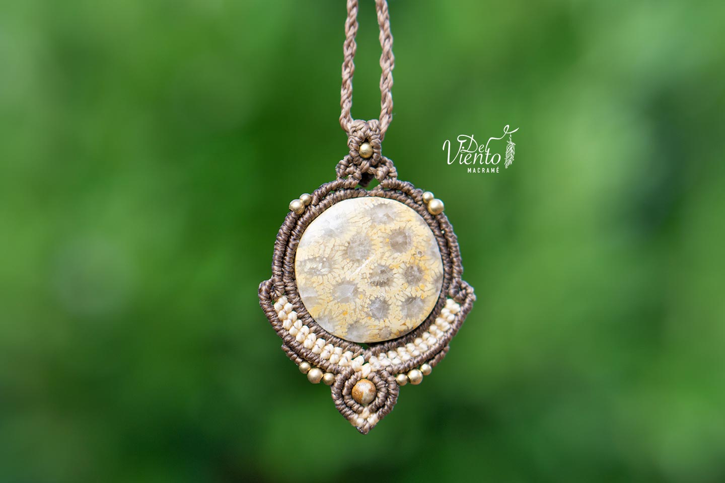 Collar con Fósil de Coral