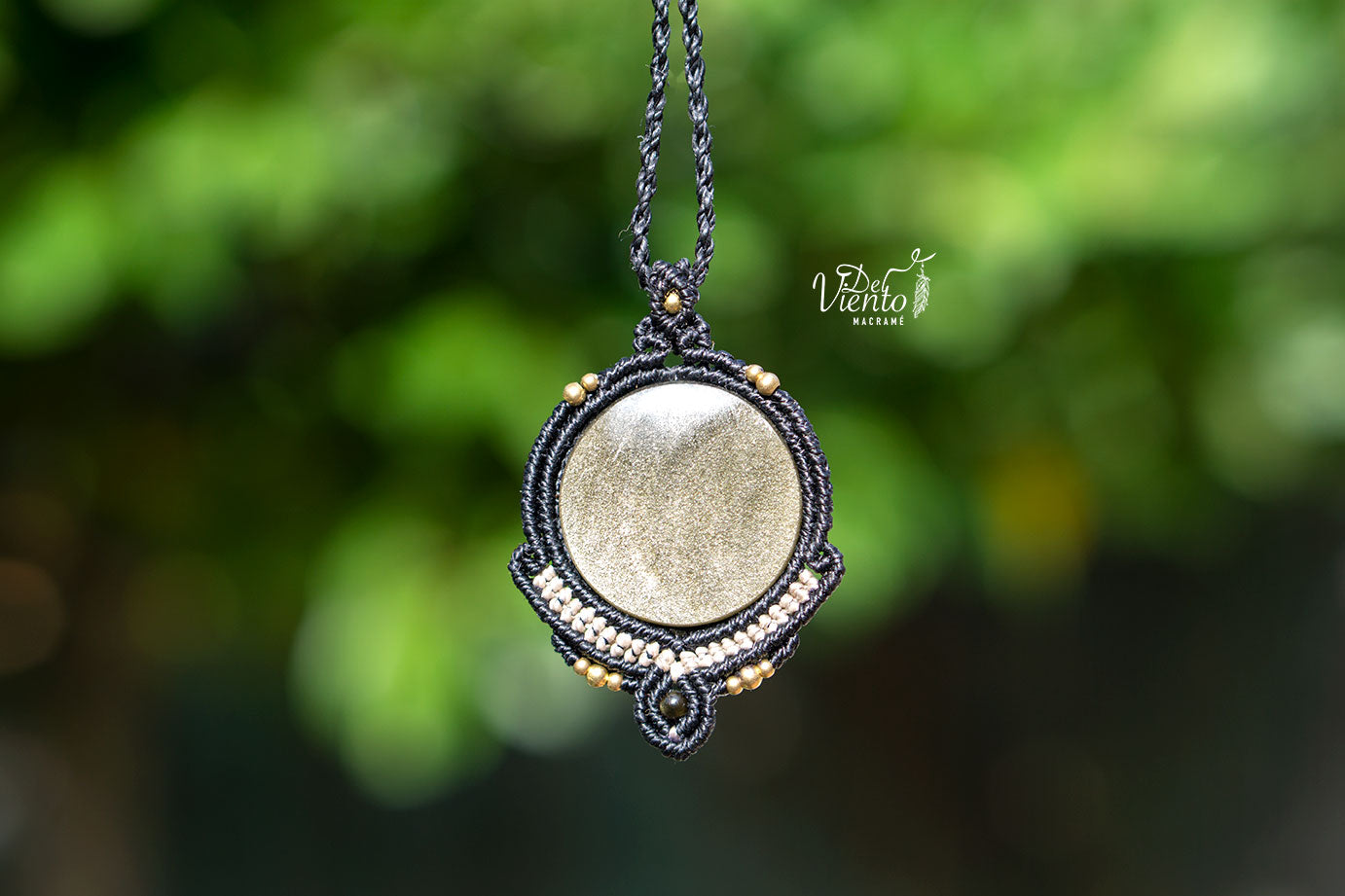 Colgante con Obsidiana Dorada