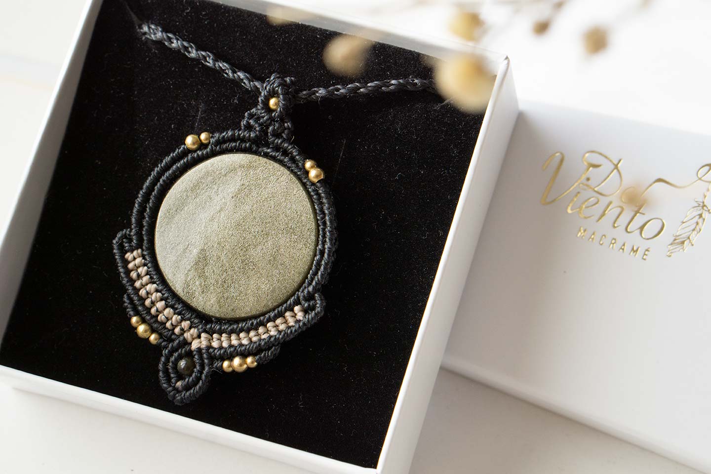 Colgante con Obsidiana Dorada