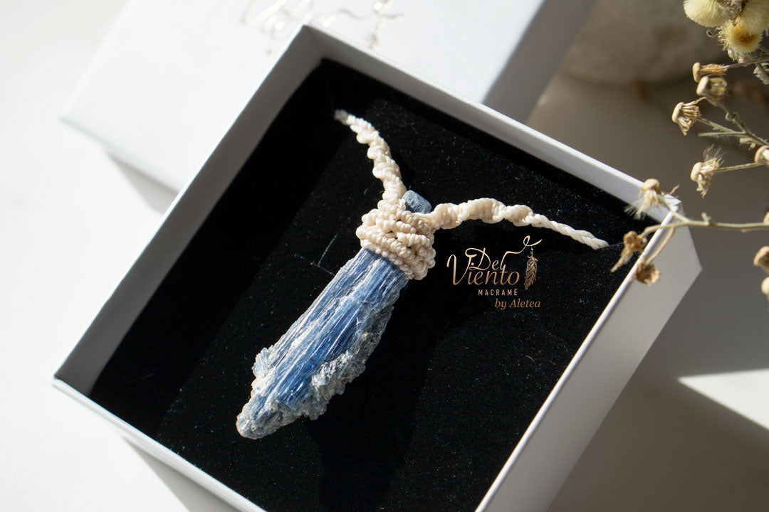 Colgante con Cianita Azul
