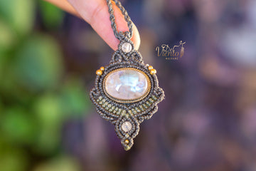 Colgante LUZ con Piedra Luna