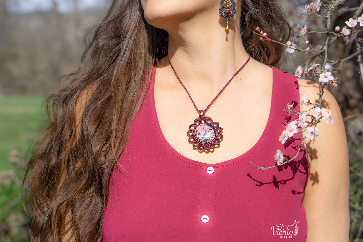Mandala SUKHA con Rodonita