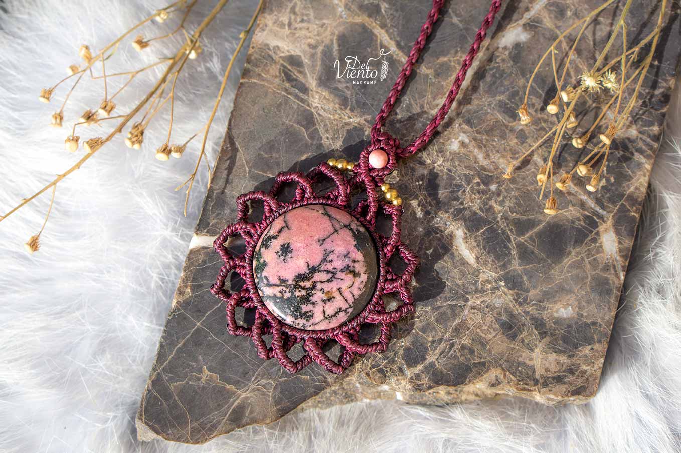 Mandala SUKHA con Rodonita