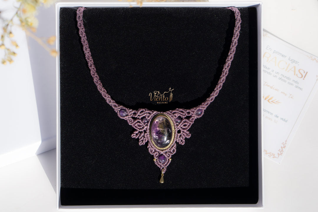 Collar AURA con Ametrino
