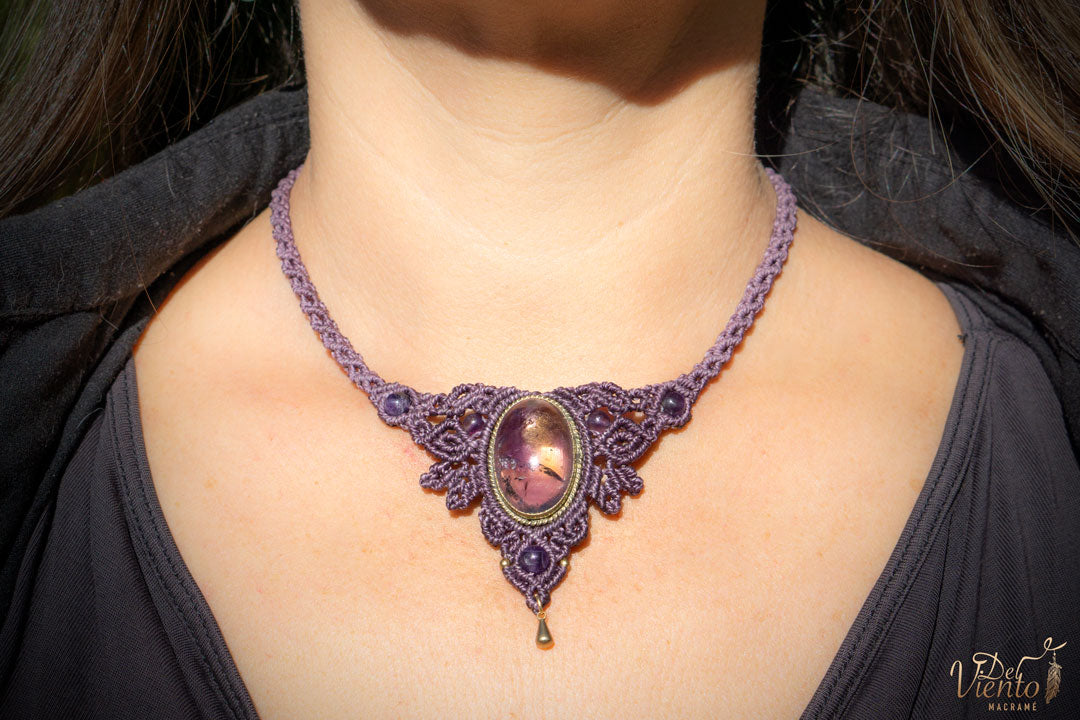 Collar AURA con Ametrino