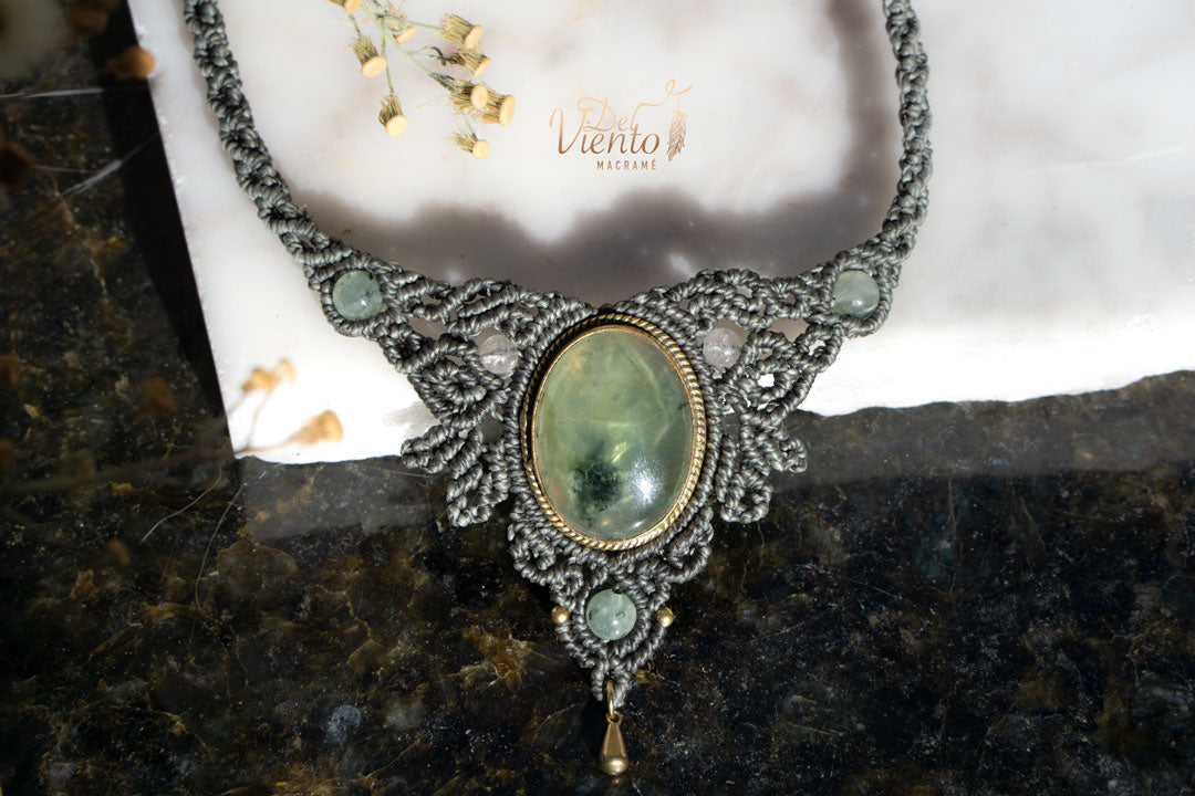 Collar AURA con Prehnita