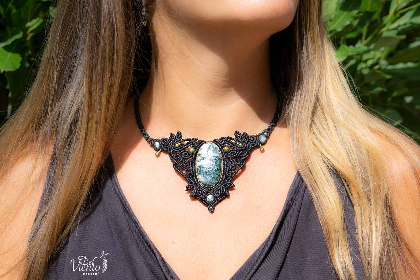 Collar de macramé con Ágata musgo