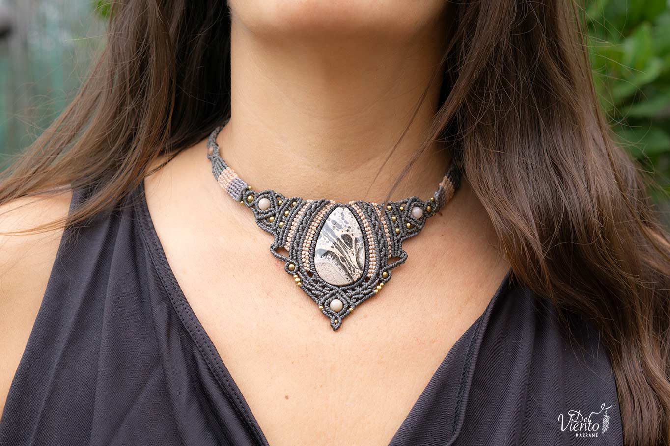 Collar de macrame con Jaspe Calcedonia