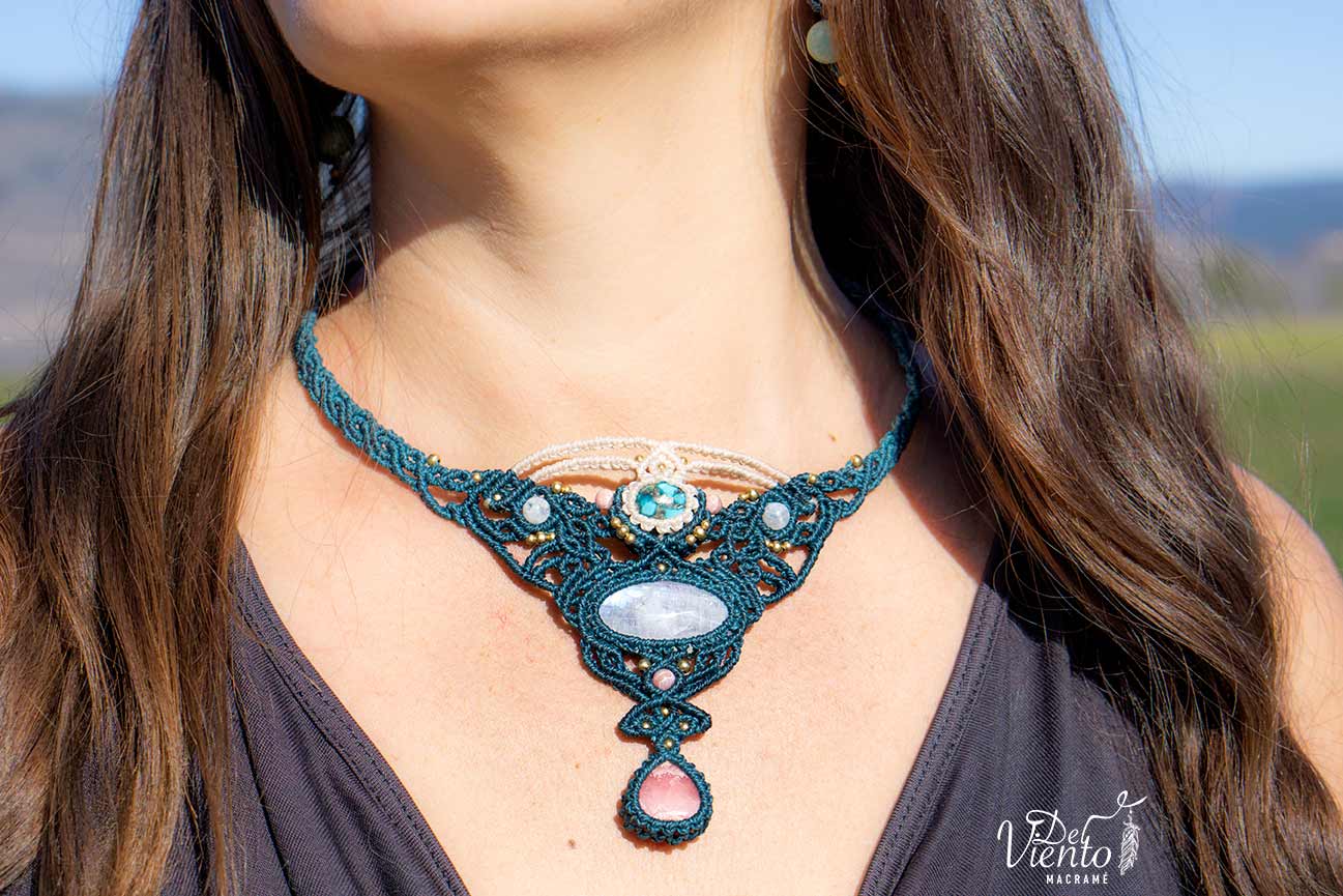 Collar Diosa con Turquesa, Piedra Luna y Rodocrosita