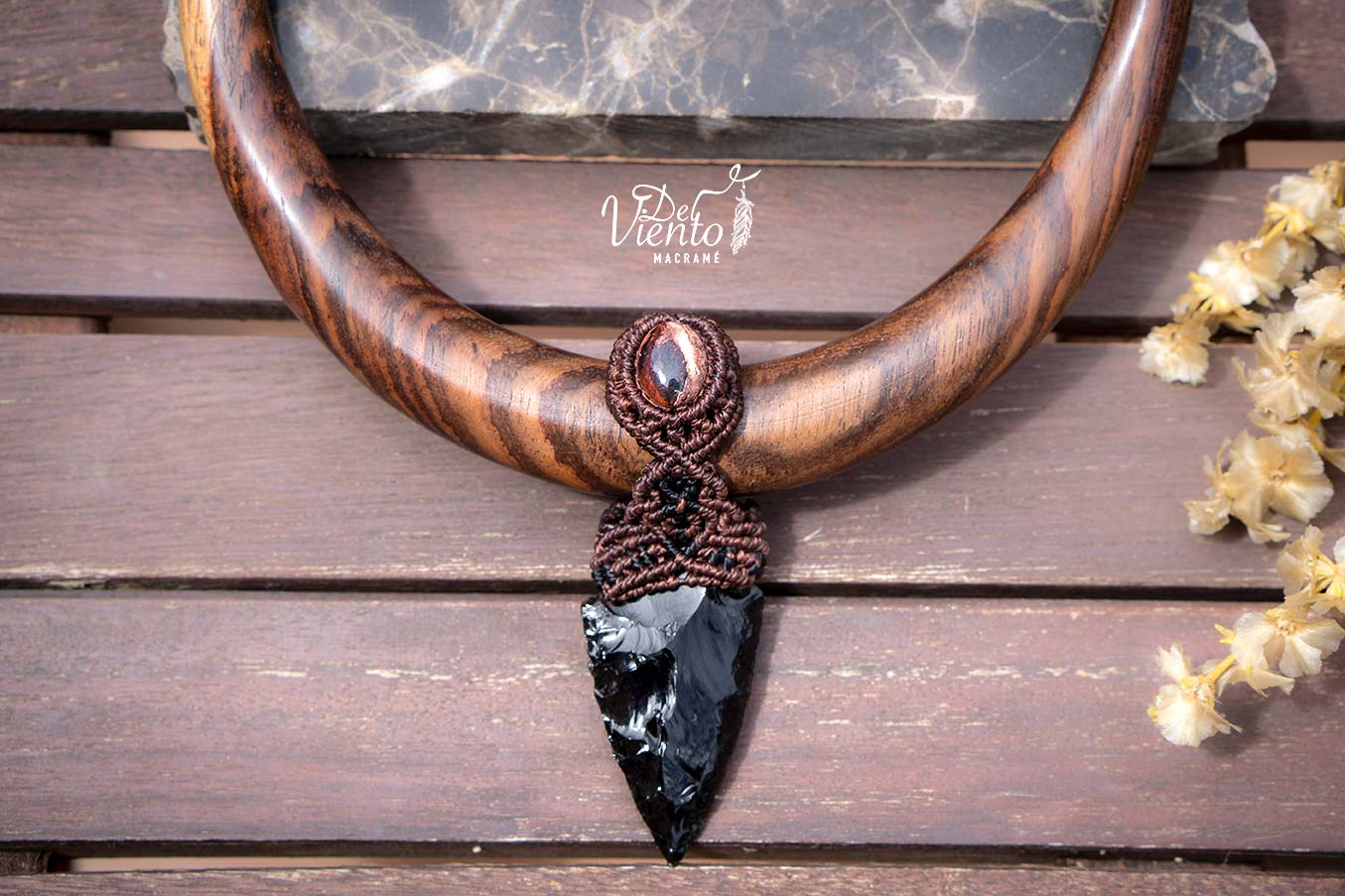 "Creado y Reservado para Laura" Collar de macrame con Ópalo de fuego y Obsidiana negra