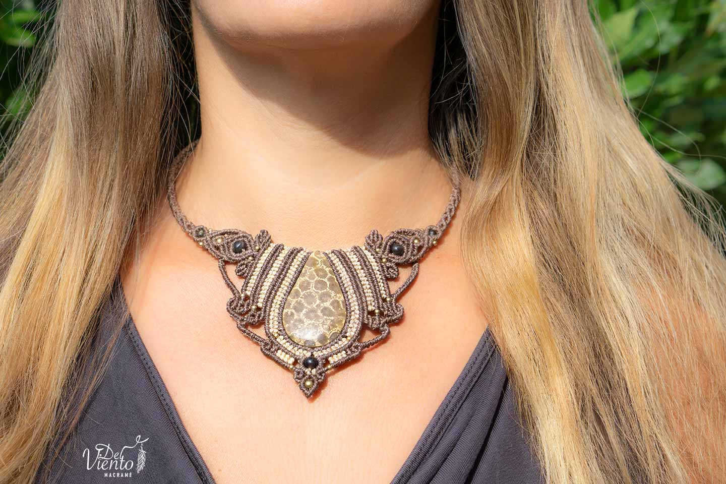 Collar con Fósil de Coral
