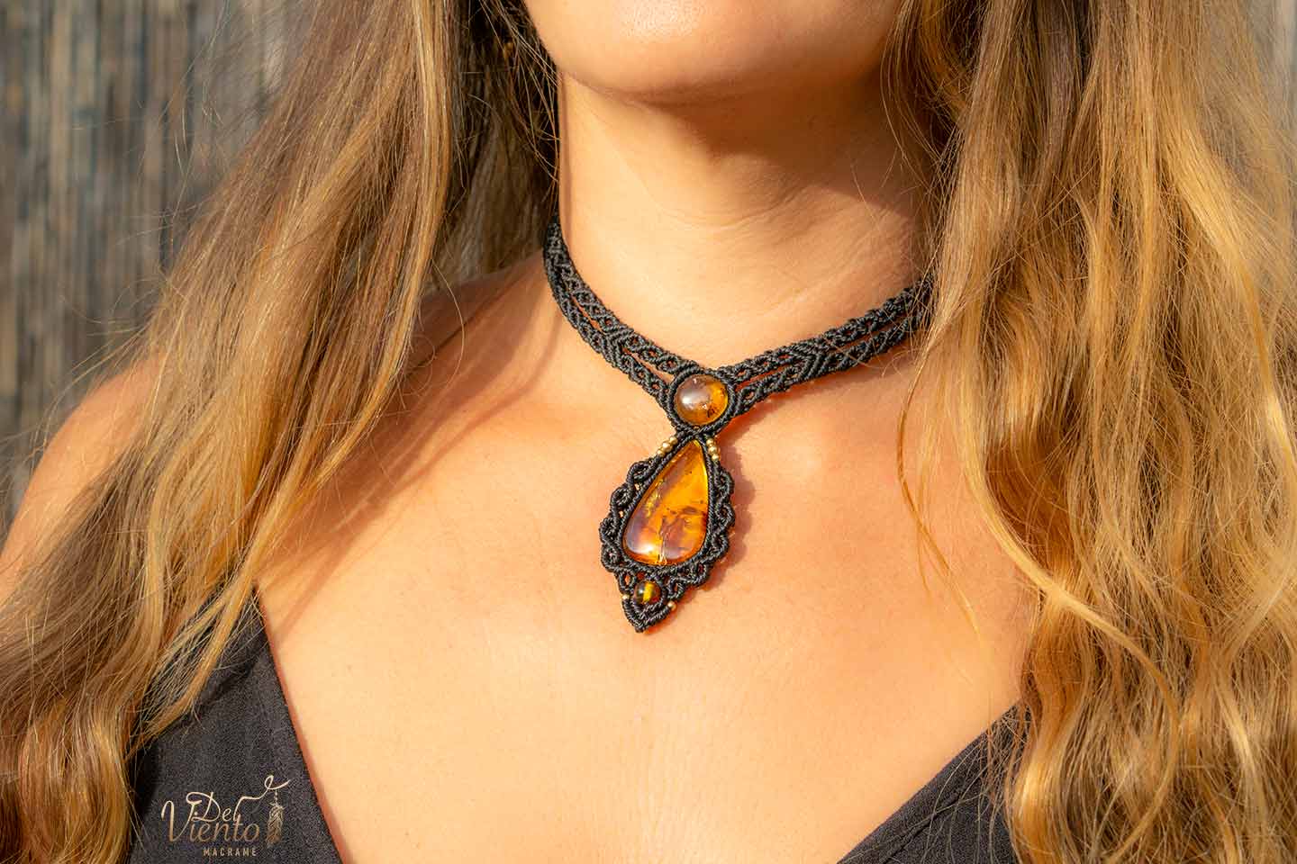 Collar GEA con Ámbar
