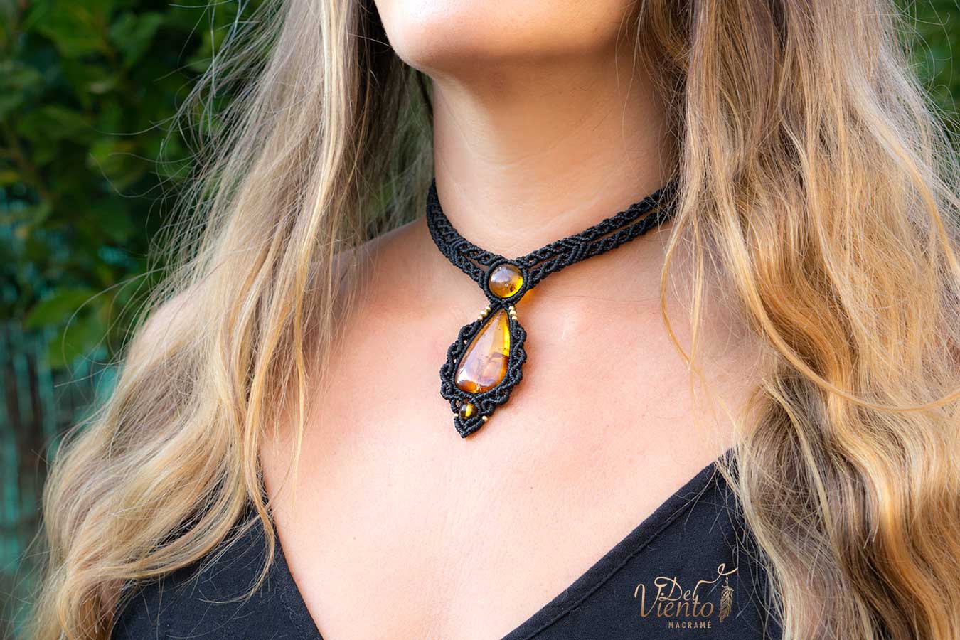 Collar GEA con Ámbar