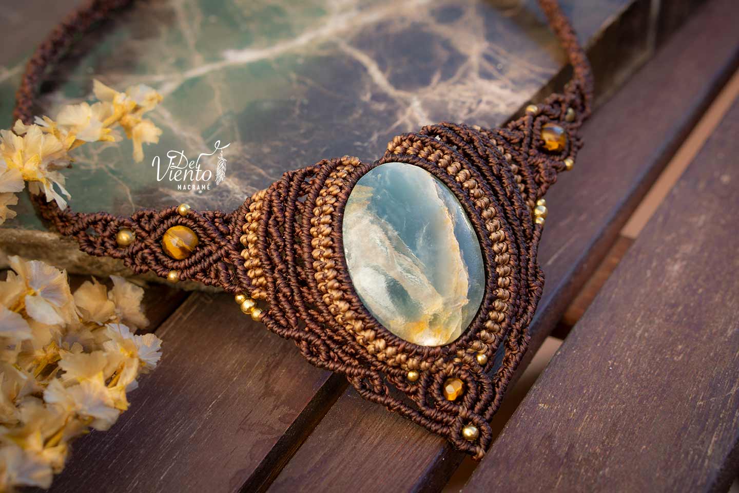 Collar de macramé con Onix Cielo
