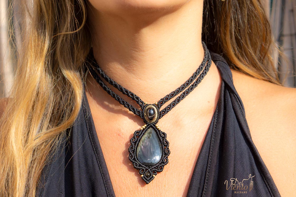 Collar Gea con Black Star & Obsidiana Manto huichol