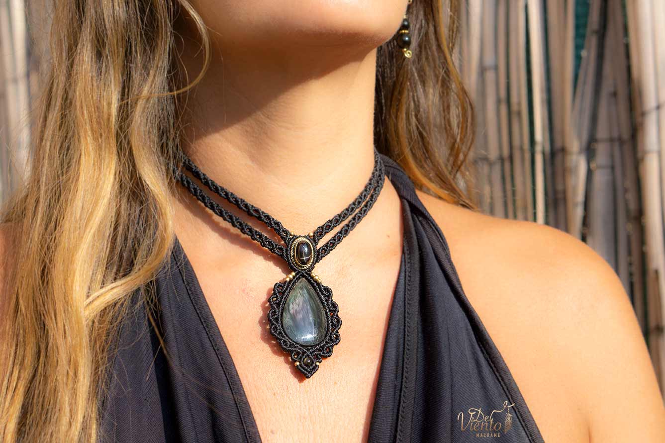 Collar Gea con Black Star & Obsidiana Manto huichol