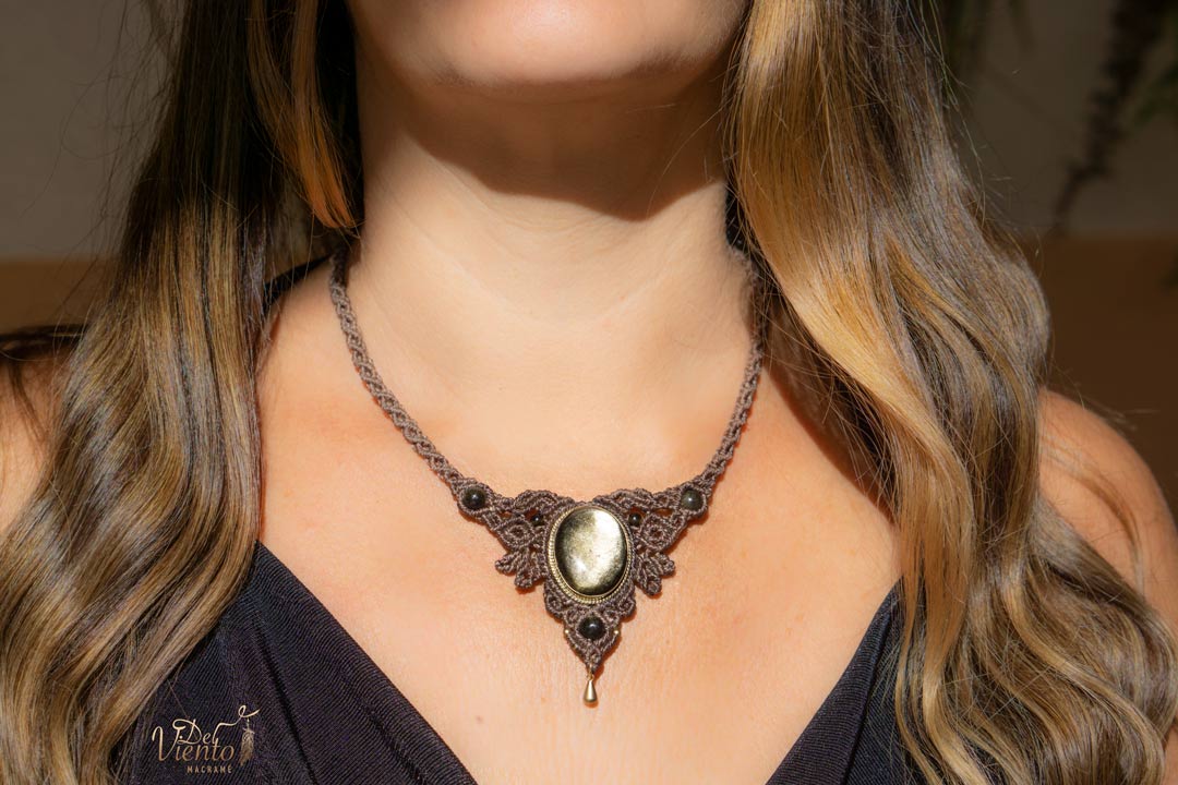 Collar AURA con Obsidiana dorada