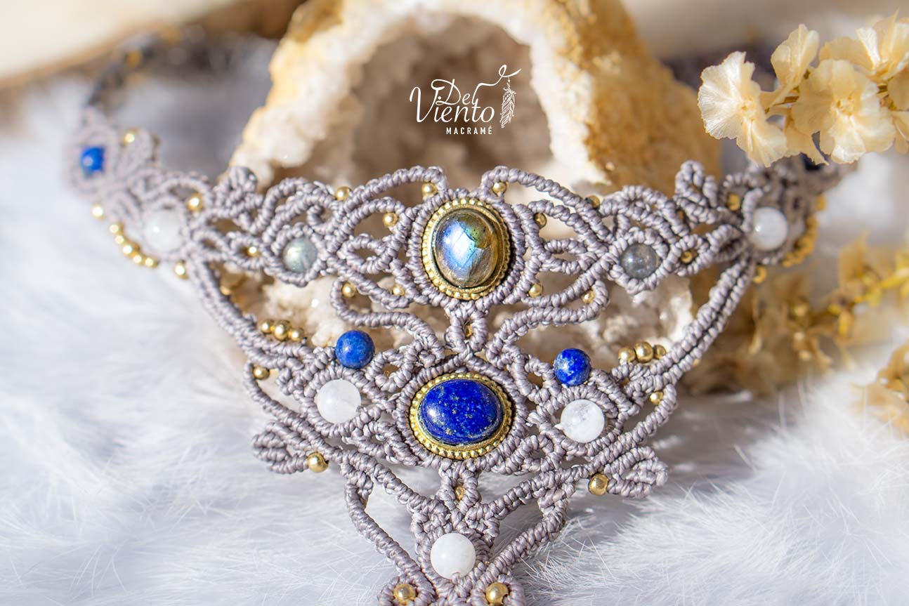 "Reservado para JEN" Collar Diosa con Piedra Luna, Labradorita y Lapislázuli