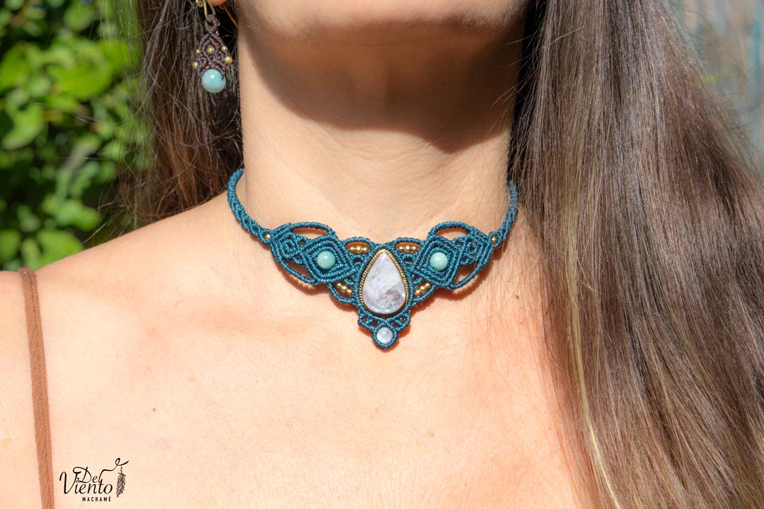 Collar Tiara DAFNE con Piedra Luna