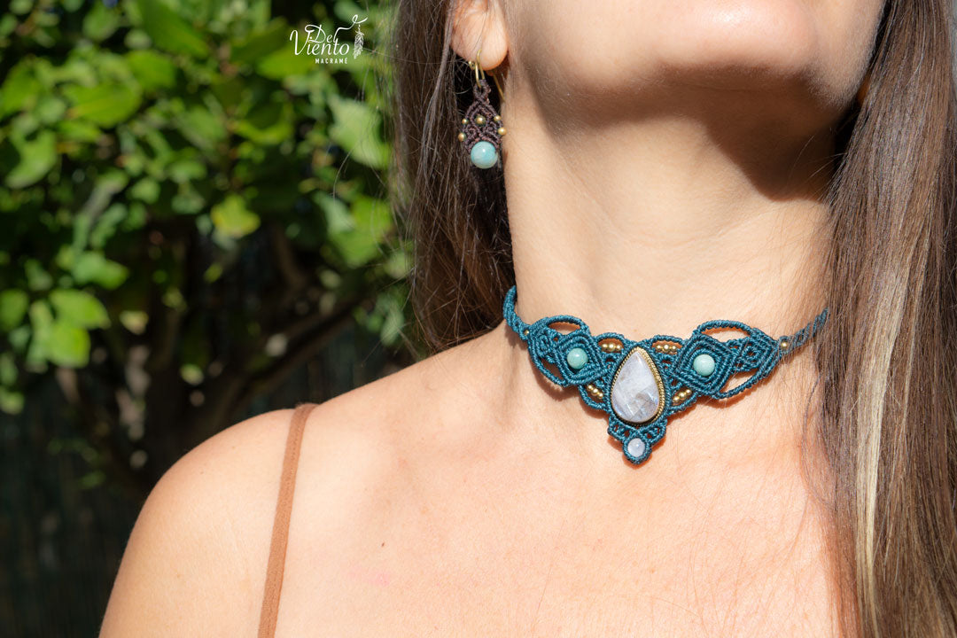 Collar Tiara DAFNE con Piedra Luna
