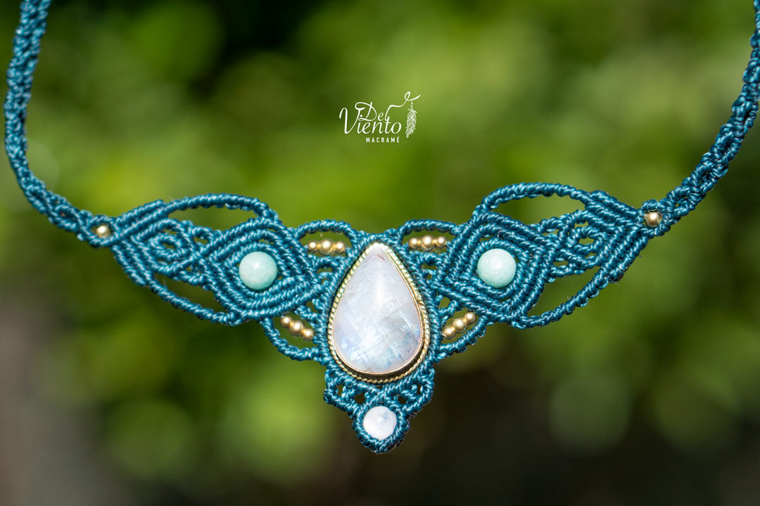 Collar Tiara DAFNE con Piedra Luna