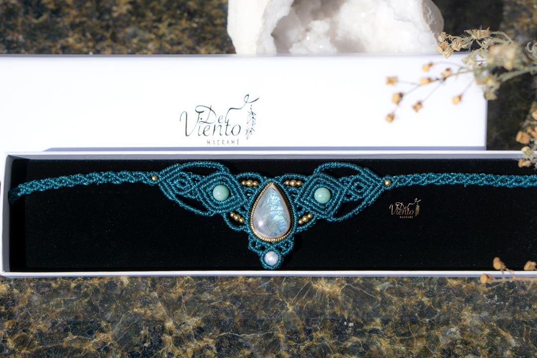 Collar Tiara DAFNE con Piedra Luna