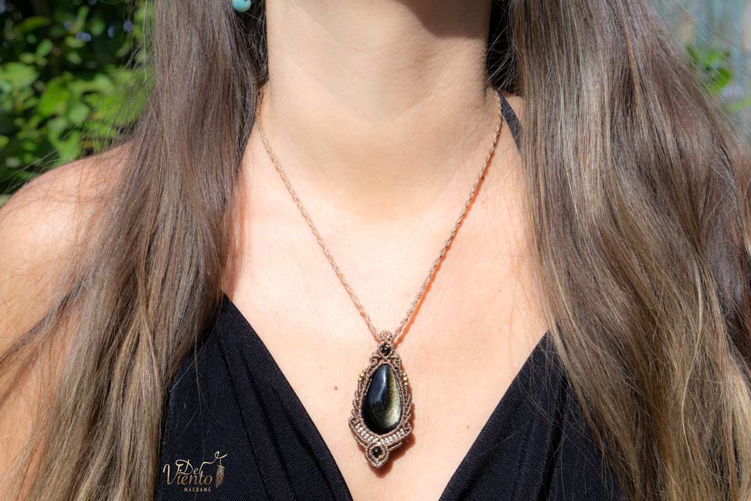 Colgante con Obsidiana Dorada