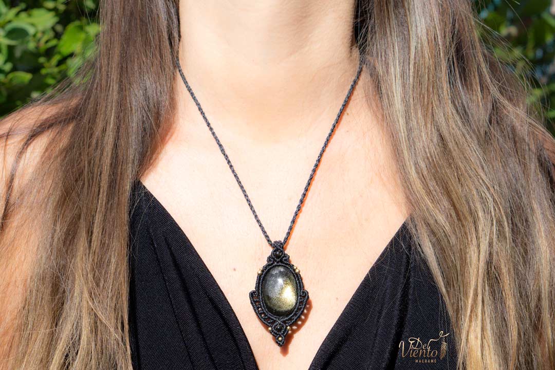 Colgante con Obsidiana Dorada