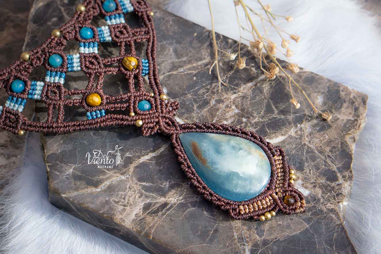 Reservado para Angie | Lucido por Laura Madrueño SUPERVIVIENTES 24" Collar de macramé Diosa con Onix cielo y Apatita