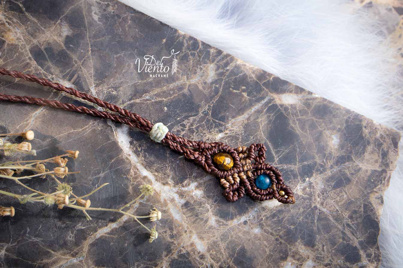 Reservado para Angie | Lucido por Laura Madrueño SUPERVIVIENTES 24" Collar de macramé Diosa con Onix cielo y Apatita