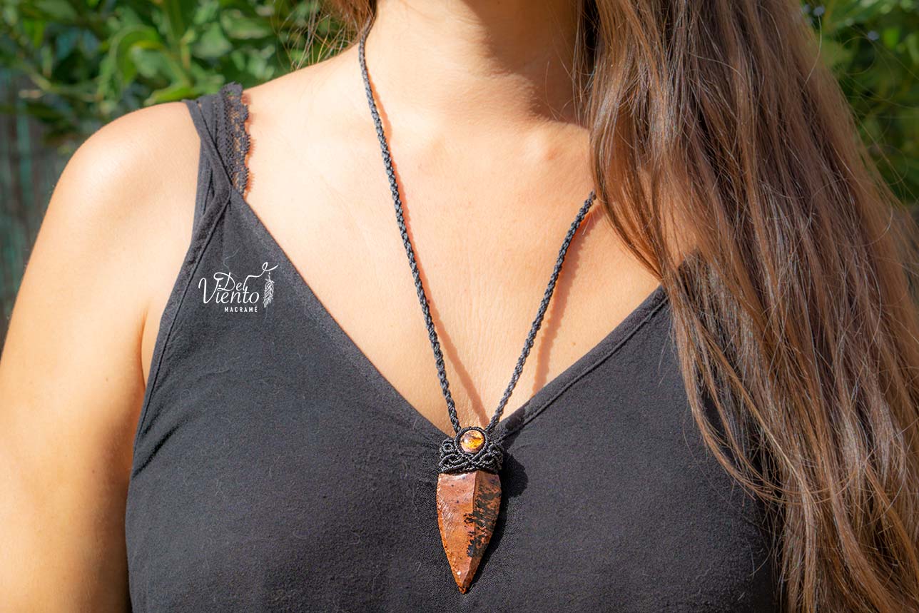 Flecha de Obsidiana Caoba (Mahogany) y Ópalo de Fuego