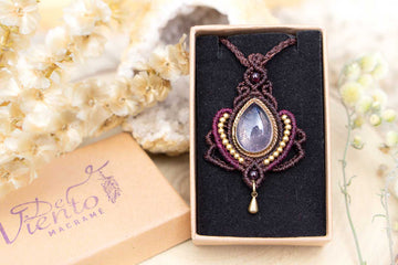 Reservada para Carmen | Collar de macramé Flor de loto con Cuarzo Rosa
