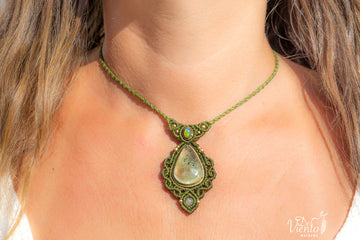 Collar GEA con Ópalo & Prehnita