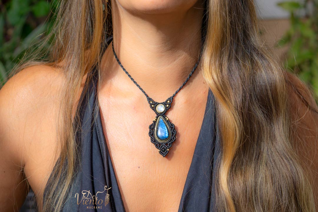 Colgante GEA con Labradorita y Piedra Luna