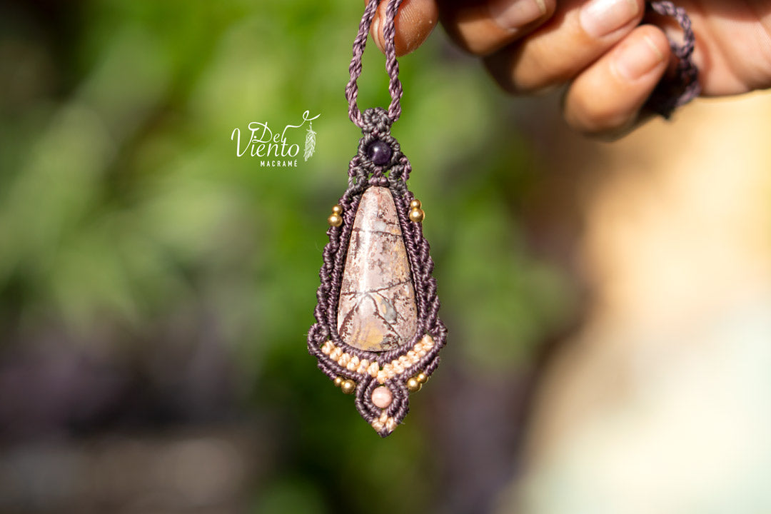 Collar de macrame con Jaspe dendrita