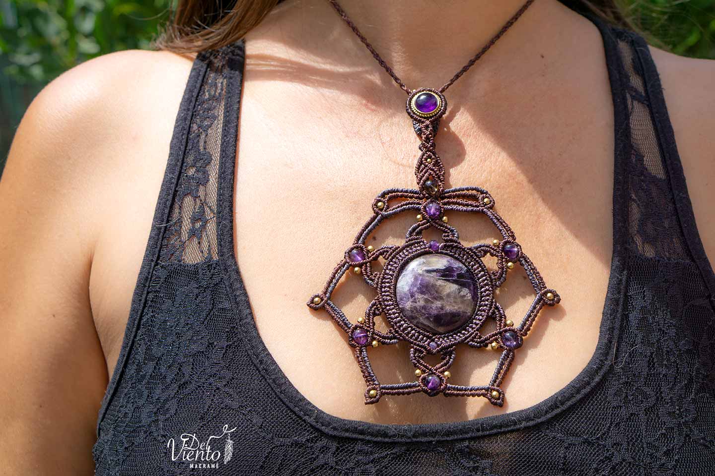 Collar de macrame Mandala con Amatista