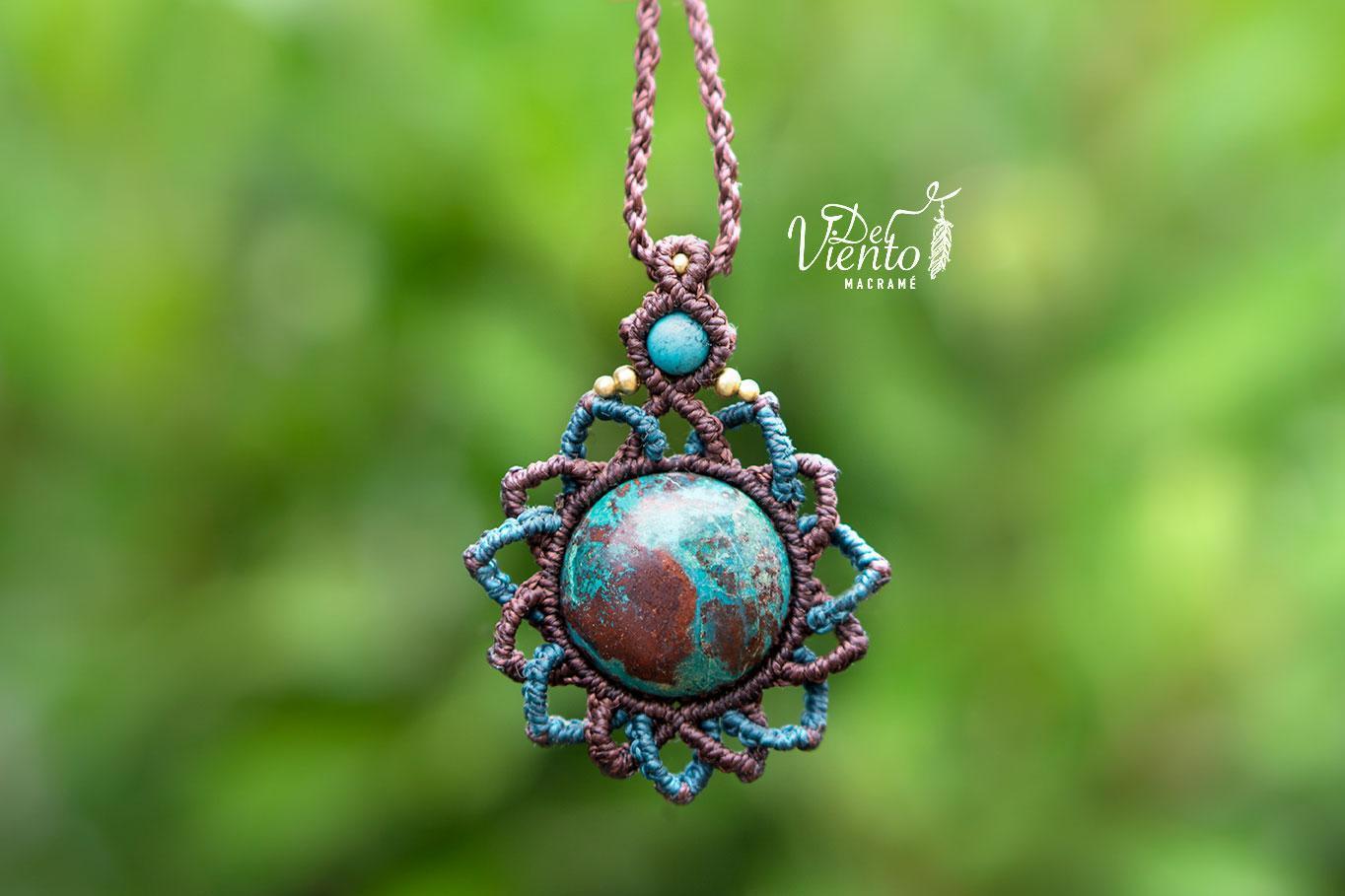 RESERVADO para Ana | Mandala colgante de macramé con Atardecer de Sonora (Crisocola & Cuprita) y turquesa