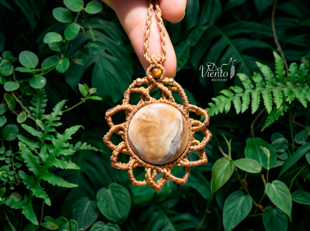 Mandala SUKHA con Onix caramelo