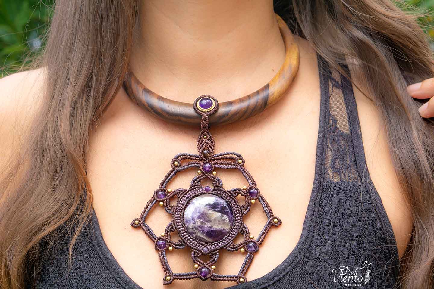 Collar de macrame Mandala con Amatista