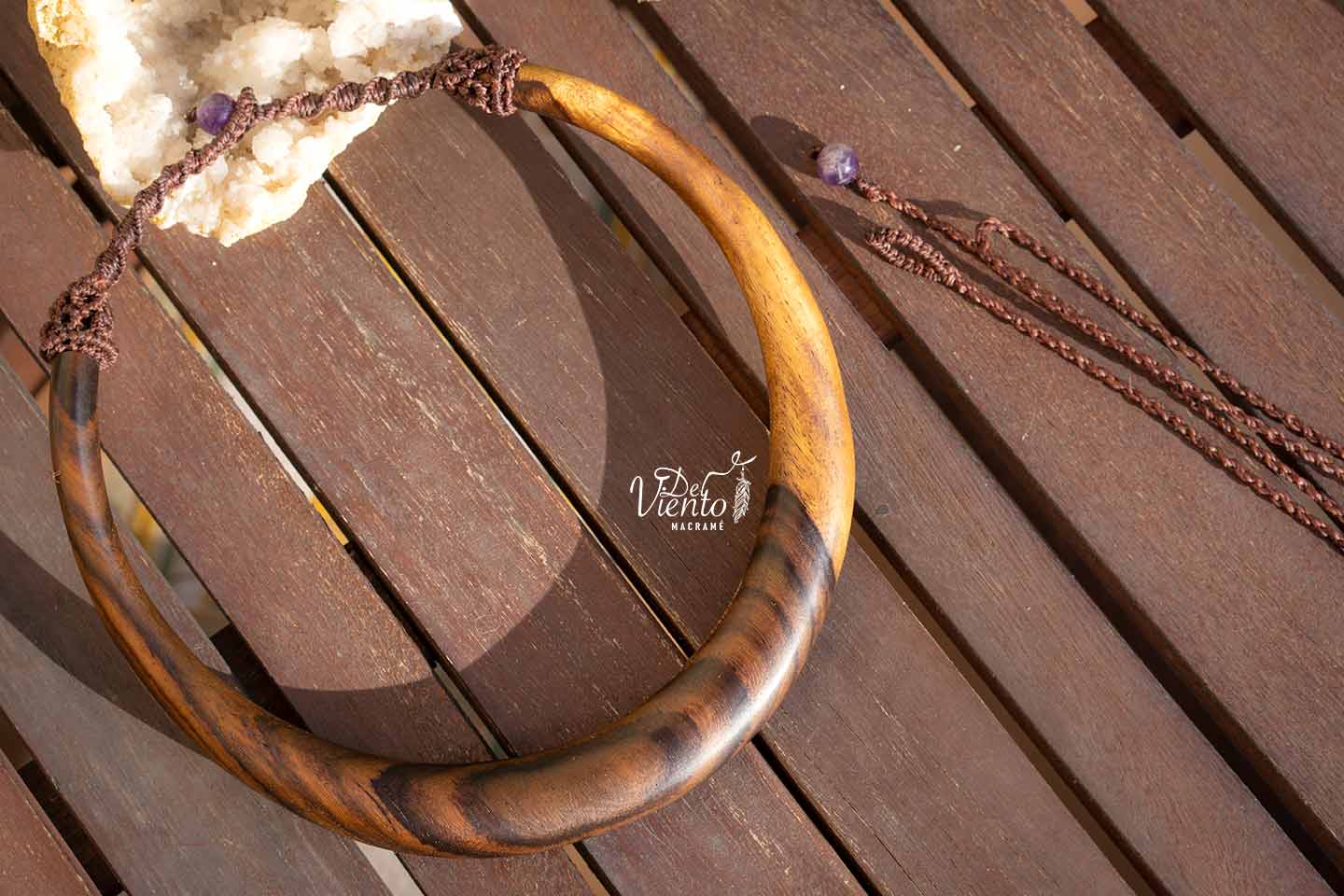 Collar de macrame Mandala con Amatista