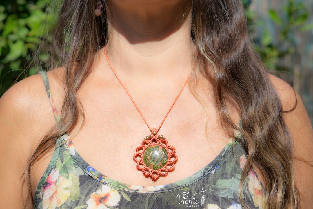 Mandala SUKHA con Unakita